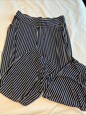 Robert Louis Navy and White Striped Wide-Leg Pants